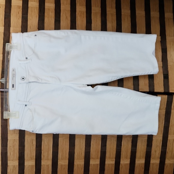 Levis perfectly slimming 512 jean shorts - Picture 4 of 7